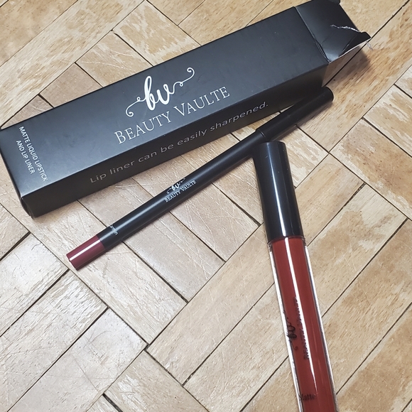 💥3 for $15💥 Beauty Vaulte Erupt Lip Set - Picture 4 of 4